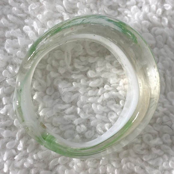 Vintage Art Glass Handmade Cream Green Gold Glitter Band Ring - Picture 7 of 11
